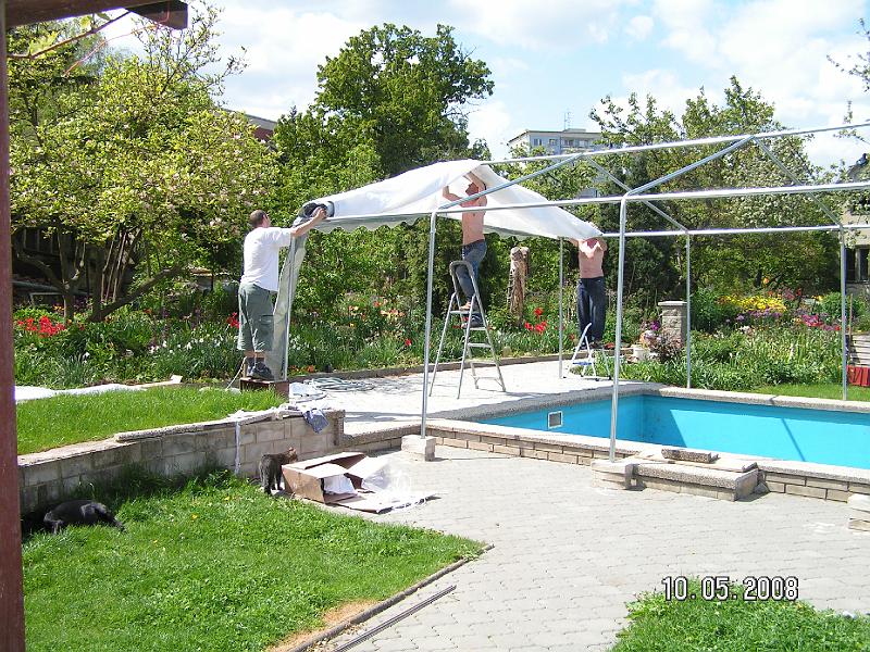 Stavba party stanu (3).JPG